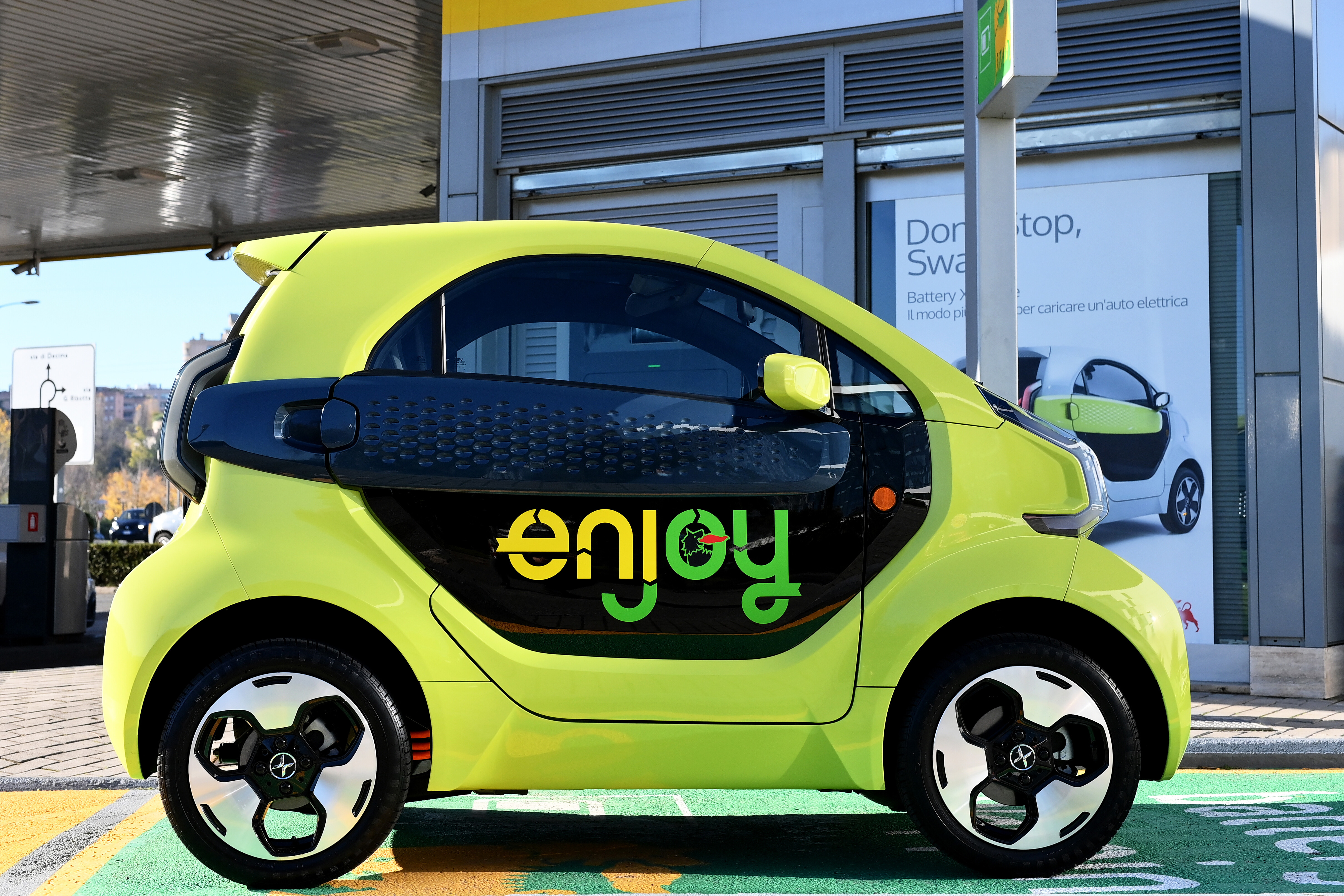 Enjoy cambia le regole: le novità sul noleggio a Milano, Torino, Firenze, Roma, Bologna